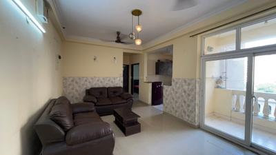 Living Room Image of 1035 Sq.ft 2 BHK Apartment / Flat for sale in Amrapali Silicon City, Sector 76 Noida for Rs. 9500000