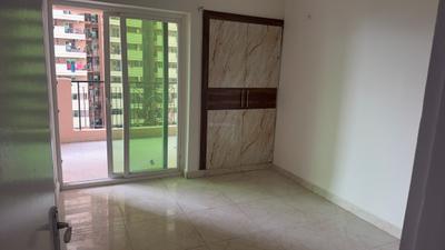 Bedroom Image of 1185 Sq.ft 3 BHK Apartment / Flat for rent in Gaurs Siddhartham, Siddharth Vihar Ghaziabad for Rs. 24000