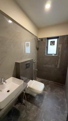 Image of 800 Sq.ft 2 BHK Apartment / Flat for sale in Khar West, Mumbai for Rs. 40000000