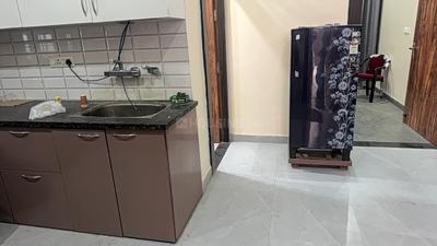 Kitchen Image of 1800 Sq.ft 2 BHK Builder Floor for rent in Shivaji Puram Lucknow for Rs. 25000