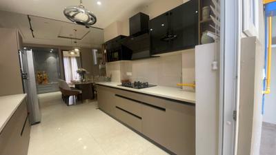 Kitchen Image of 1929 Sq.ft 3 BHK Apartment / Flat for sale in Skyline Elevate, Utrathiya Zirakpur for Rs. 19500000