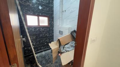 Bathroom Image of 300 Sq.ft 1 BHK Builder Floor for sale in Sector 7 Rohini New Delhi for Rs. 4000000
