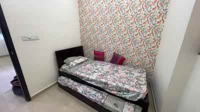 Bedroom Image of 730 Sq.ft 1.5 BHK Builder Floor for rent in Amanora Future Towers, Hadapsar Pune for Rs. 40000