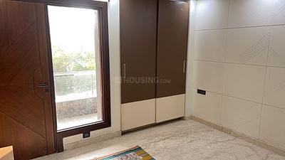 Bedroom Image of 1300 Sq.ft 3 BHK Builder Floor for rent in Shahdara New Delhi for Rs. 45000