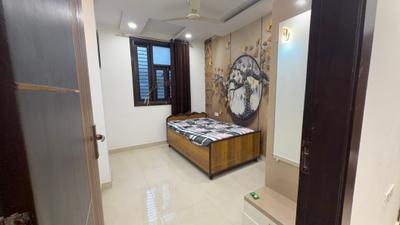 Bedroom Image of 1000 Sq.ft 3 BHK Builder Floor for rent in Dwarka Mor New Delhi for Rs. 18000