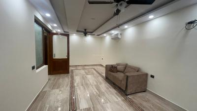Living Room Image of 1550 Sq.ft 2 BHK Apartment / Flat for rent in Ambience Lagoon, DLF Phase 3 Gurgaon for Rs. 80000