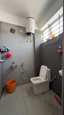 Bathroom Image of 650 Sq.ft 1 BHK Builder Floor for rent in HSR Layout Bengaluru for Rs. 35000