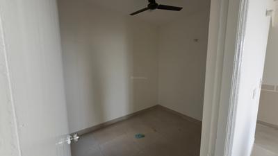 Bedroom Image of 1100 Sq.ft 2.5 BHK Apartment / Flat for sale in Mahagun Puram Phase 1, Mahagunpuram Ghaziabad for Rs. 7750000