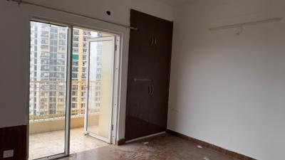 Bedroom Image of 995 Sq.ft 2 BHK Apartment / Flat for sale in Ajnara Homes, Noida Extension Greater Noida for Rs. 8800000