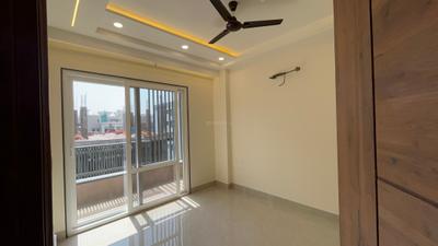 Bedroom Image of 1350 Sq.ft 3 BHK Builder Floor for rent in BPTP Astaire Garden Floors, Sector 70A Gurgaon for Rs. 47000