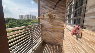 Balcony Image of 850 Sq.ft 2 BHK Builder Floor for rent in Sector 23 Dwarka New Delhi for Rs. 30000