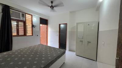 Bedroom Image of 800 Sq.ft 1 BHK Apartment / Flat for rent in Sector 39 Gurgaon for Rs. 26499
