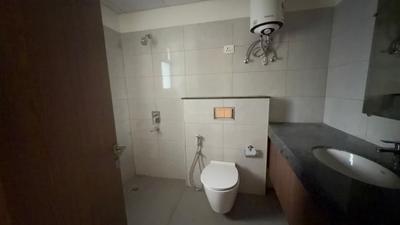 Image of 1050 Sq.ft 2 BHK Apartment / Flat for rent in Godrej Woods, Sector 43, Noida for Rs. 52000