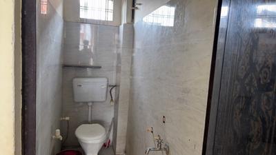 Image of 2200 Sq.ft 2 BHK Builder Floor for rent in Matiyari, Lucknow for Rs. 12000