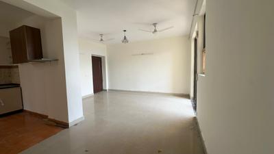 Living Room Image of 920 Sq.ft 2 BHK Apartment / Flat for sale in Unitech Uniworld Gardens 2, Sector 47 Gurgaon for Rs. 14800000