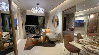 Living Room Image of 650 Sq.ft 2 BHK Apartment / Flat for sale in Lodha Casa Evergreen, Vikhroli West Mumbai for Rs. 18500000