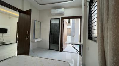 Bedroom Image of 800 Sq.ft 1 BHK Apartment / Flat for rent in Mahalakshmi Nagar Indore for Rs. 20000
