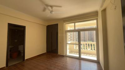 Bedroom Image of 1545 Sq.ft 3.5 BHK Apartment / Flat for sale in Amrapali Silicon City, Sector 76 Noida for Rs. 15800000