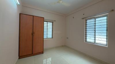 Bedroom Image of 800 Sq.ft 2 BHK Apartment / Flat for rent in Kaggadasapura Bengaluru for Rs. 25500