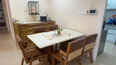 Dining Area Image of 1200 Sq.ft 3 BHK Apartment / Flat for sale in Godrej The Trees, Vikhroli East Mumbai for Rs. 71000000