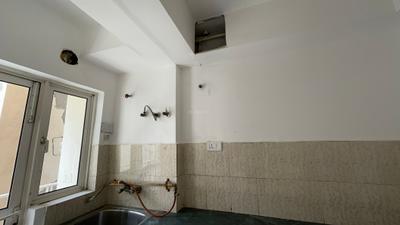 Kitchen Image of 824 Sq.ft 2 BHK Apartment / Flat for sale in Paras Tierea, Sector 137 Noida for Rs. 6800000