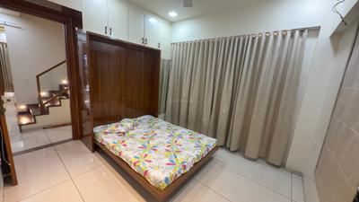 Bedroom Image of 2121 Sq.ft 4 BHK Villa for sale in Pramukh Parisar Villa, Sargasan Gandhinagar for Rs. 35000000