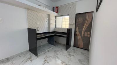 Kitchen Image of 650 Sq.ft 1 BHK Apartment / Flat for rent in Wadgaon Sheri Pune for Rs. 23000