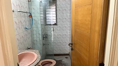 Image of 1450 Sq.ft 3 BHK Apartment / Flat for rent in Dev Arti Building, Mahim, Mumbai for Rs. 100000