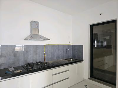 Kitchen Image of 950 Sq.ft 2 BHK Apartment / Flat for rent in Wellington at Pride World City, Charholi Budruk Pune for Rs. 26000