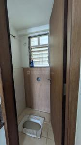 Bathroom Image of 600 Sq.ft 1 BHK Apartment / Flat for rent in Mittal Sun Universe, Narhe Pune for Rs. 17000