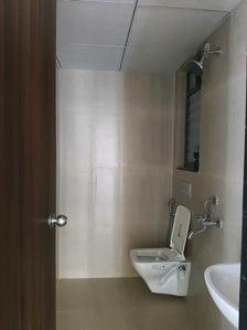 Common Bathroom Image of 798 Sq.ft 2 BHK Apartment / Flat for rent in Runwal My City Phase II Cluster 05 Part II, Usarghar Thane for Rs. 14499