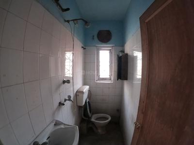 Bathroom Image of 600 Sq.ft 1 BHK Apartment / Flat for sale in Ballygunge Kolkata for Rs. 5500000