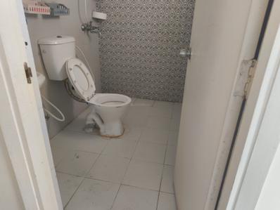 Bathroom Image of 530 Sq.ft 1 BHK Apartment / Flat for sale in Gaurs 14th Avenue, Noida Extension Greater Noida for Rs. 5700000
