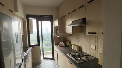 Kitchen Image of 1500 Sq.ft 2.5 BHK Apartment / Flat for sale in Godrej Oasis, Sector 88A Gurgaon for Rs. 18600000