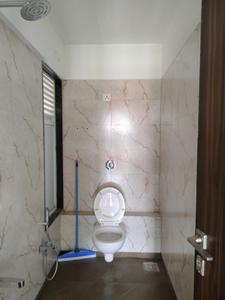 Common Bathroom Image of 480 Sq.ft 1 BHK Apartment / Flat for rent in Raunak Delight, Kasarvadavali Thane for Rs. 17582