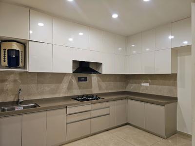 Kitchen Image of 2576 Sq.ft 4.5 BHK Apartment / Flat for sale in Lodha Camelot, Kharadi Pune for Rs. 37000000