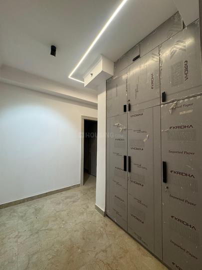 Amrapali Kingswood Bedroom 1