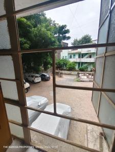 Balcony Image of 1500 Sq.ft 3 BHK Apartment / Flat for rent in Sayajiganj Vadodara for Rs. 15000