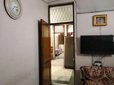 Bedroom Image of 1200 Sq.ft 3 BHK Builder Floor for sale in Vikaspuri New Delhi for Rs. 15500000