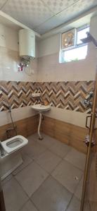 Bathroom Image of 1200 Sq.ft 3 BHK Apartment / Flat for rent in Panchyawala Jaipur for Rs. 25000