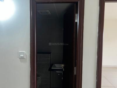Bathroom Image of 2875 Sq.ft 3 BHK Apartment / Flat for sale in Aparna Luxor Park, Kondapur Hyderabad for Rs. 40000000