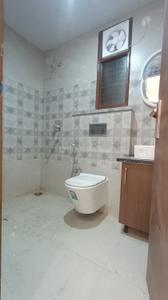 Bathroom Image of 1400 Sq.ft 3 BHK Apartment / Flat for sale in Sector 18 Gurgaon for Rs. 13300000