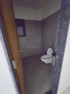 Bathroom Image of 2283 Sq.ft 3 BHK Apartment / Flat for rent in Happy Home Happy Glorious Phase 2, Vesu Surat for Rs. 36000