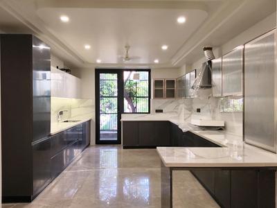 Kitchen Image of 3000 Sq.ft 4 BHK Builder Floor for sale in Whispering Meadows, Sector 43 Gurgaon for Rs. 48500000