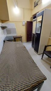 Bedroom Image of 250 Sq.ft 1 RK Apartment / Flat for rent in Palasia Indore for Rs. 9000