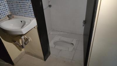 Bathroom Image of 650 Sq.ft 1 BHK Apartment / Flat for rent in Shree Aarambh, Mundhwa Pune for Rs. 20500