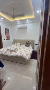 Bedroom Image of 1200 Sq.ft 3 BHK Builder Floor for sale in Malviya Nagar New Delhi for Rs. 19900000