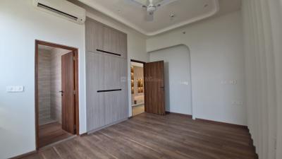 Bedroom Image of 2200 Sq.ft 4 BHK Apartment / Flat for sale in Conscient Hines Elevate, Sector 59 Gurgaon for Rs. 89000000