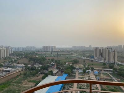 Balcony Image of 2725 Sq.ft 4 BHK Apartment / Flat for sale in Spaze Privvy The Address, Sector 93 Gurgaon for Rs. 29500000