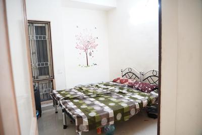 Bedroom Image of K H M pg hostel for men and women  in Anna Nagar, Chennai